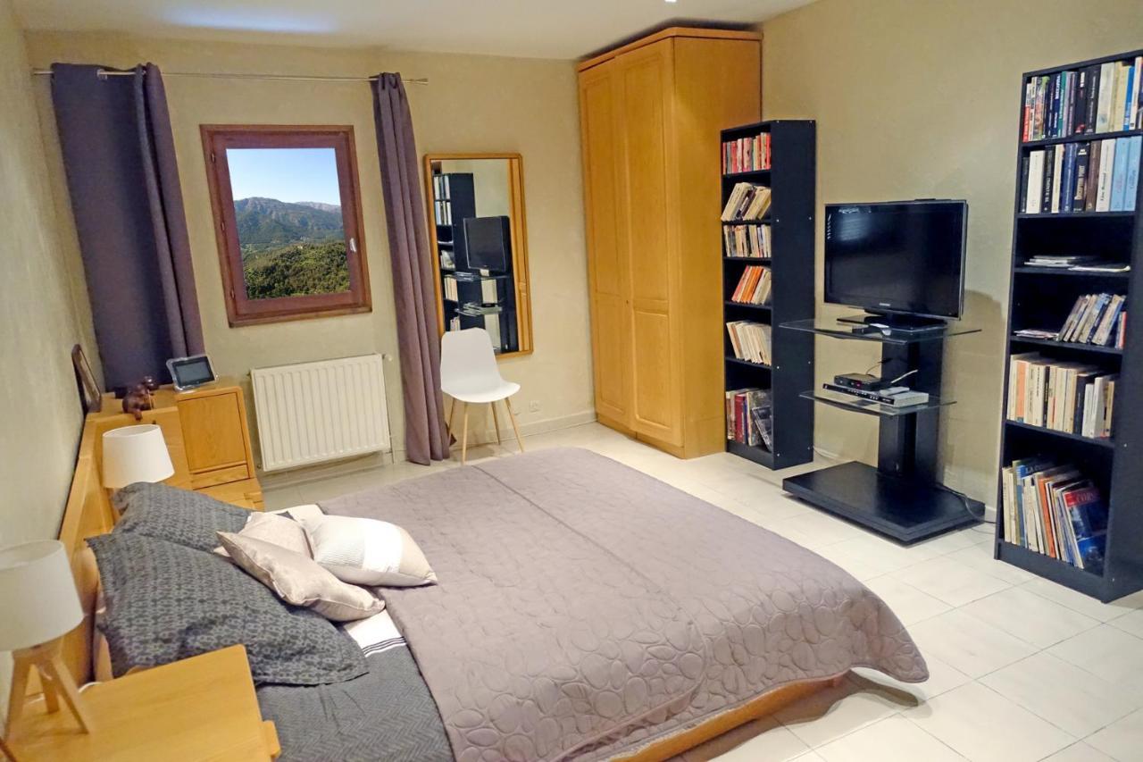 Casa Nepita Sur Vue Grandiose Lejlighed Santa-Lucia-di-Tallano Eksteriør billede